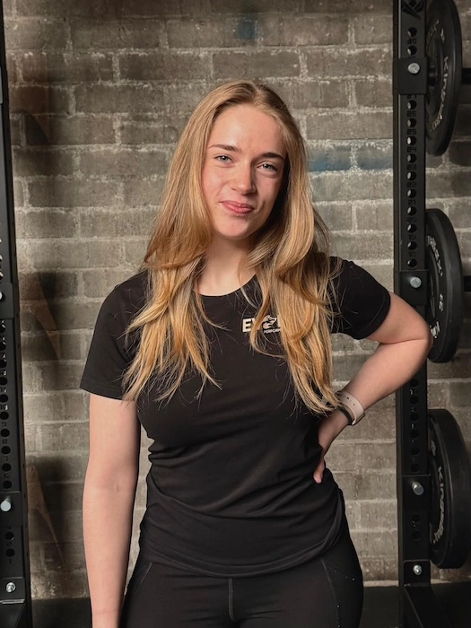 Trainer Esmee.